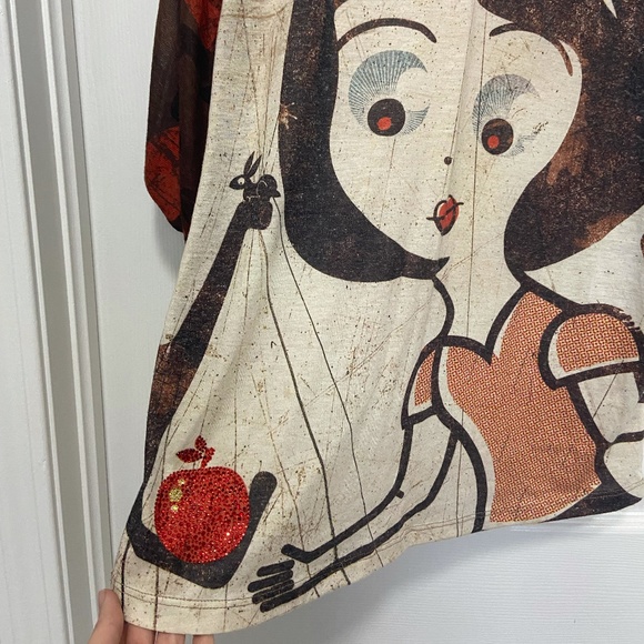 Disney Couture Snow White Shirt - Picture 3 of 8